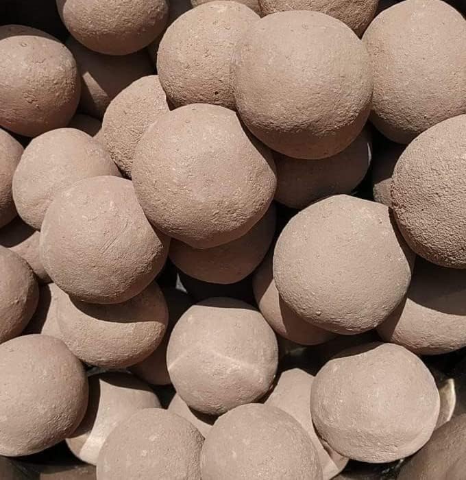 Vrindavanbazaar.com Lavi's Nakumatt Clay Balls- 2 kg